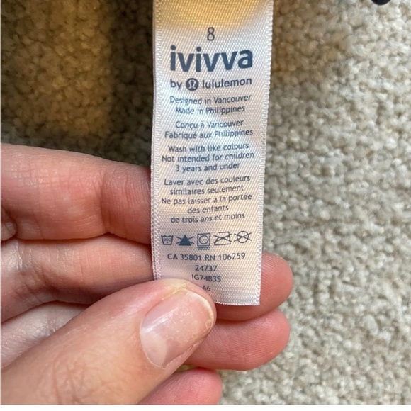 ivivva lululemon Shorts Girls Youth 8 Blue Stripe Pull On Lightweight Zip Run - Picture 4 of 13